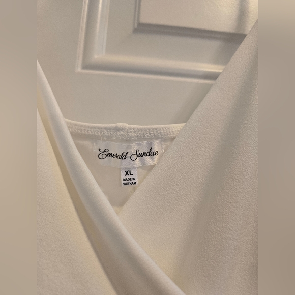 Emerald Sundae stretch mini dress with Crystal trimming - Picture 4 of 4